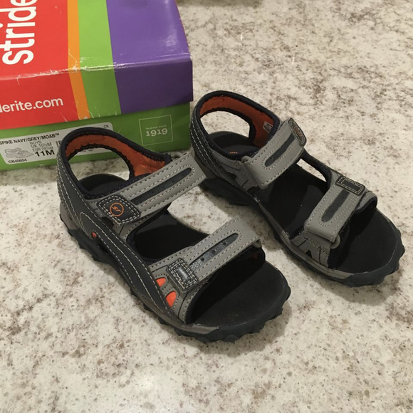 Stride Rite Other - LIKE NEW! Stride Rite Sandals Size: Little Boy 11
